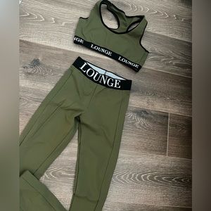 Loungeunderwear leggings set
